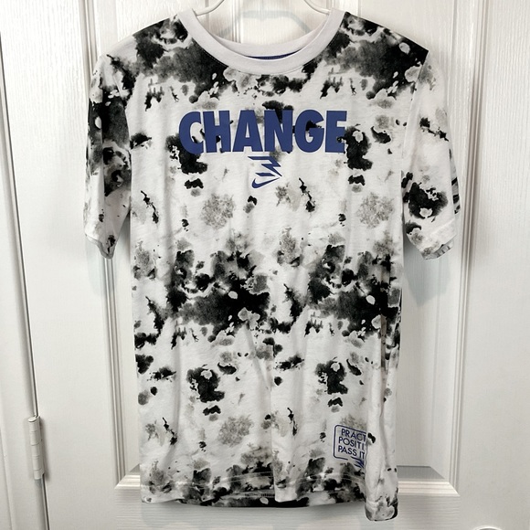 Pre-Owned Nike Boys White “Change” Ink-Stained Graphic T-Shirt, Size L - Picture 1 of 6